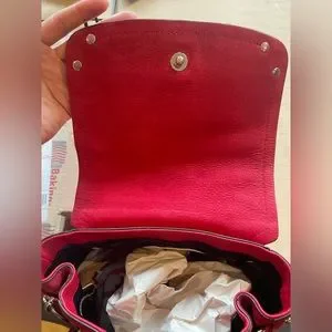 henri bendel | Bags | Henri Bendel Red Leather 2 In Lenox  display picture 3